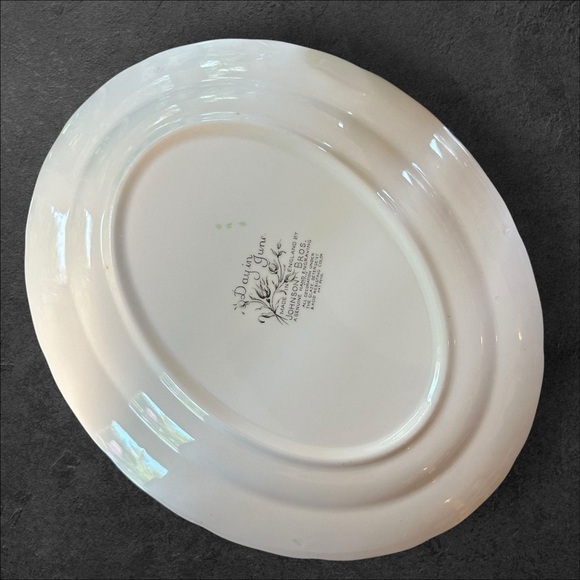 Johnson Bros Brothers -England- “Day in June” Oval Serving Platter 12” glazed - Picture 6 of 13